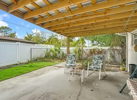 2520 W Saint John Street Tampa FL 33607