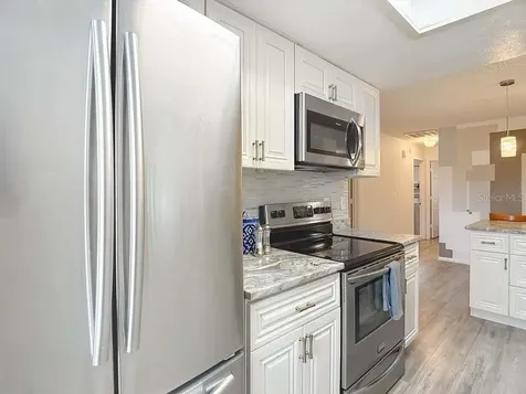 2520 W Saint John Street Tampa FL 33607