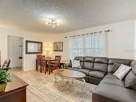 2520 W Saint John Street Tampa FL 33607