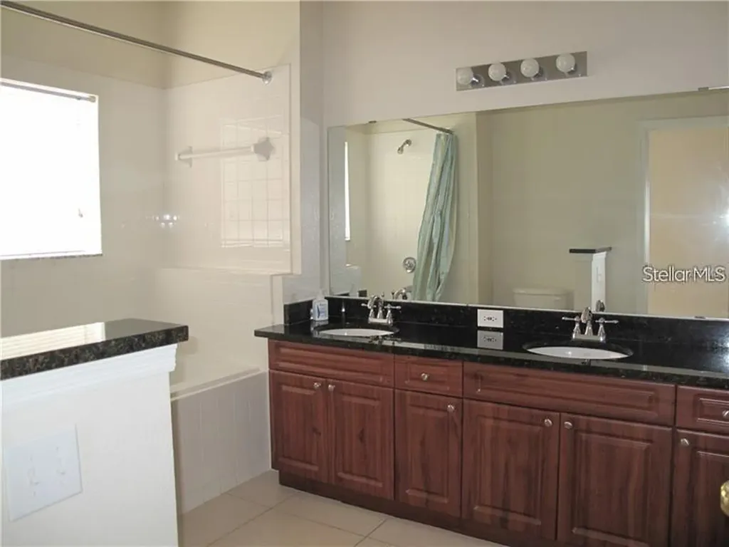 3593 Conroy Road Orlando FL 32839