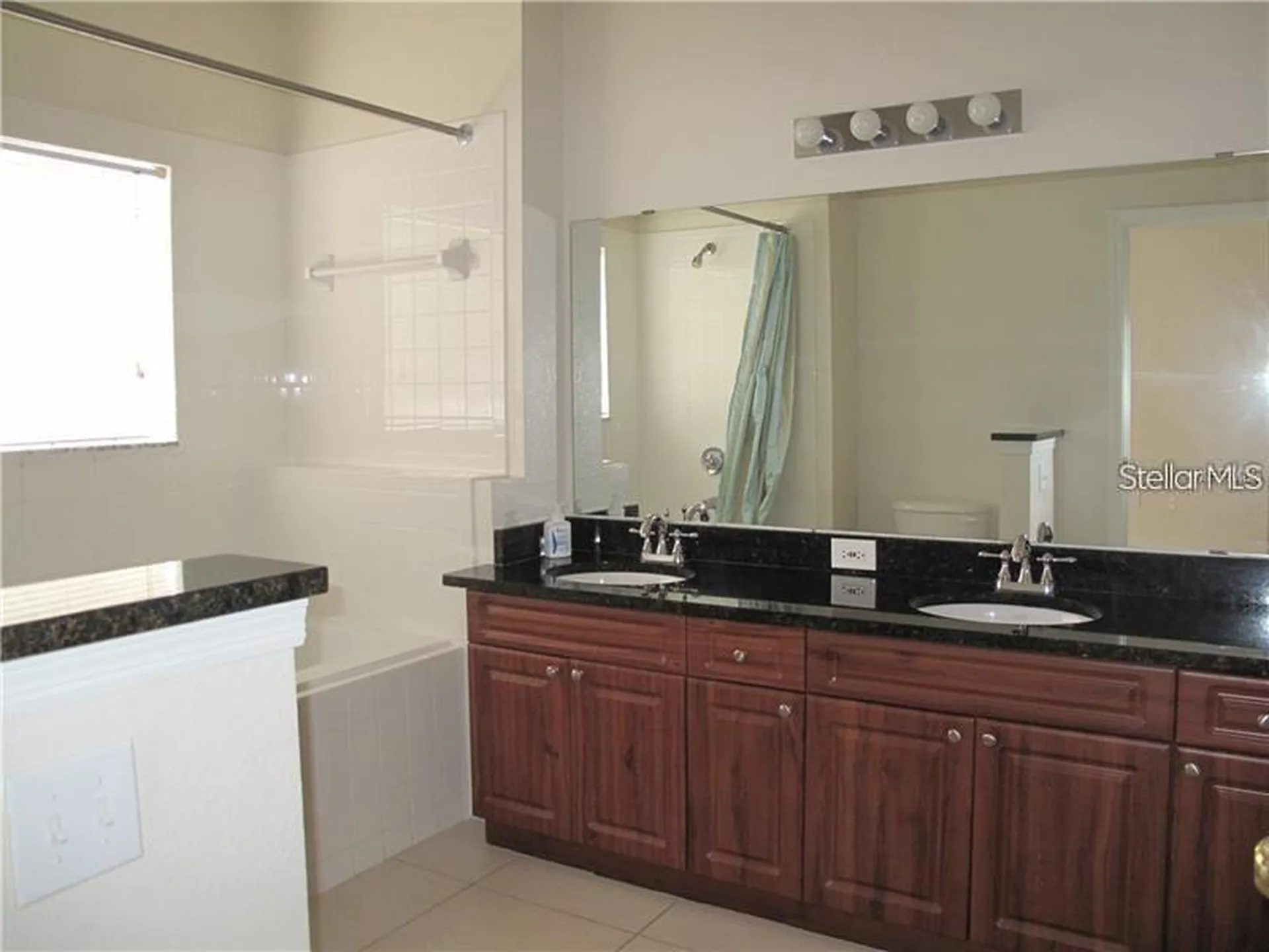 3593 Conroy Road Orlando FL 32839