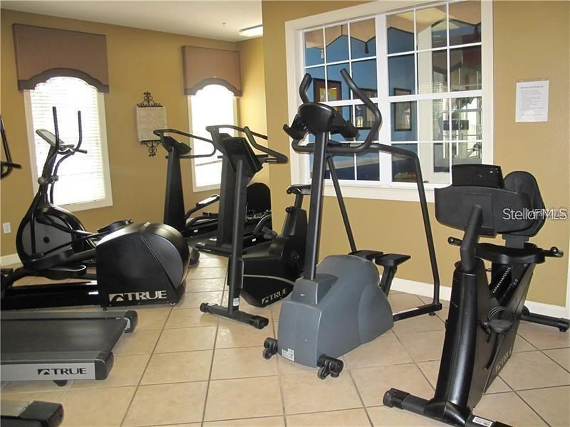 3593 Conroy Road Orlando FL 32839