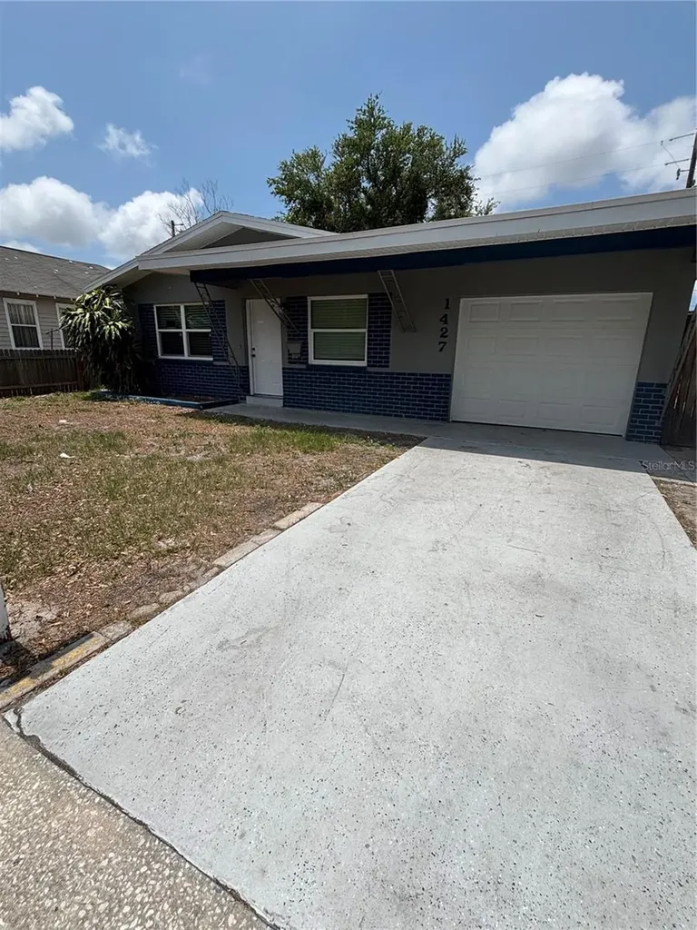 1427 15th Street S St Petersburg FL 33705