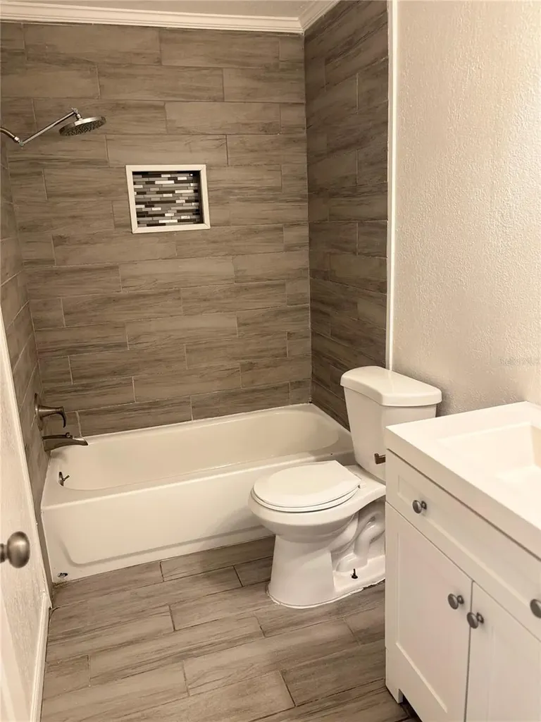 1427 15th Street S St Petersburg FL 33705