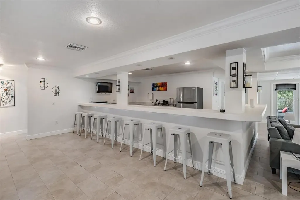 815 NW 2nd Avenue Ruskin FL 33570