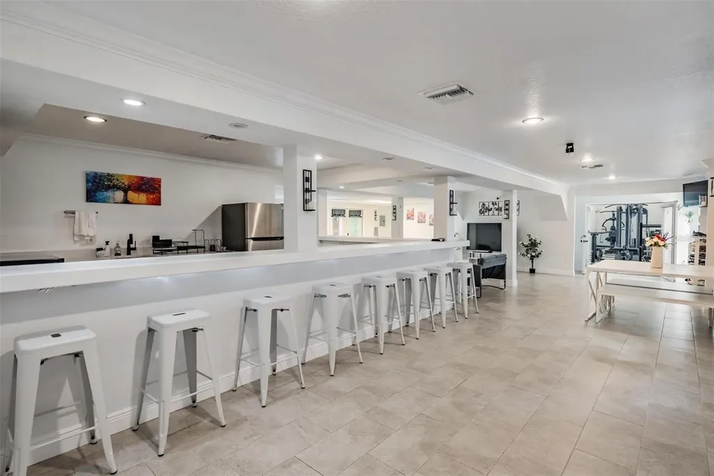 815 NW 2nd Avenue Ruskin FL 33570