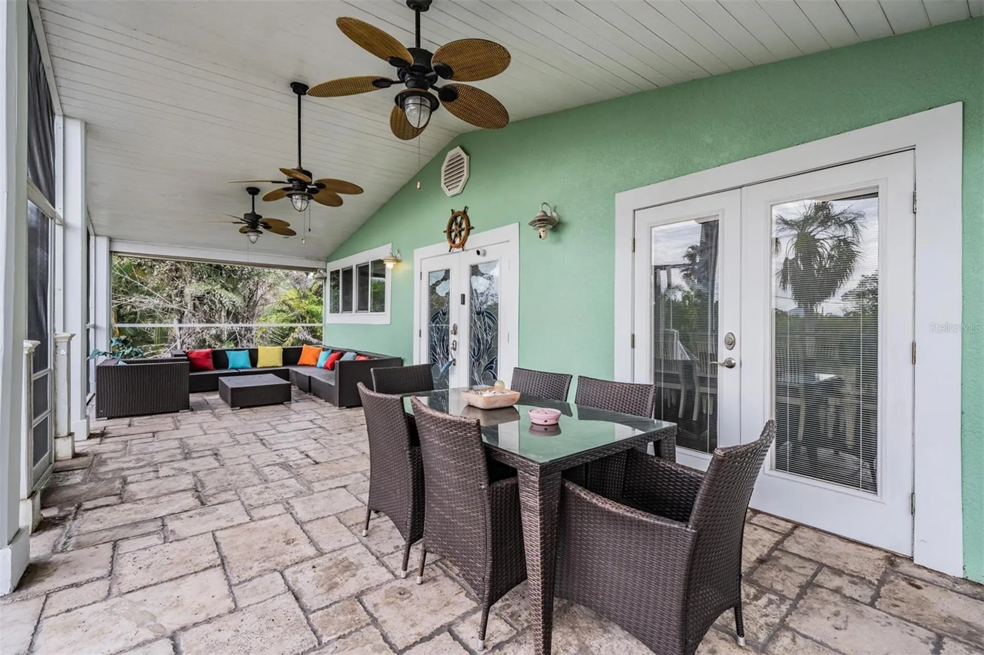 815 NW 2nd Avenue Ruskin FL 33570