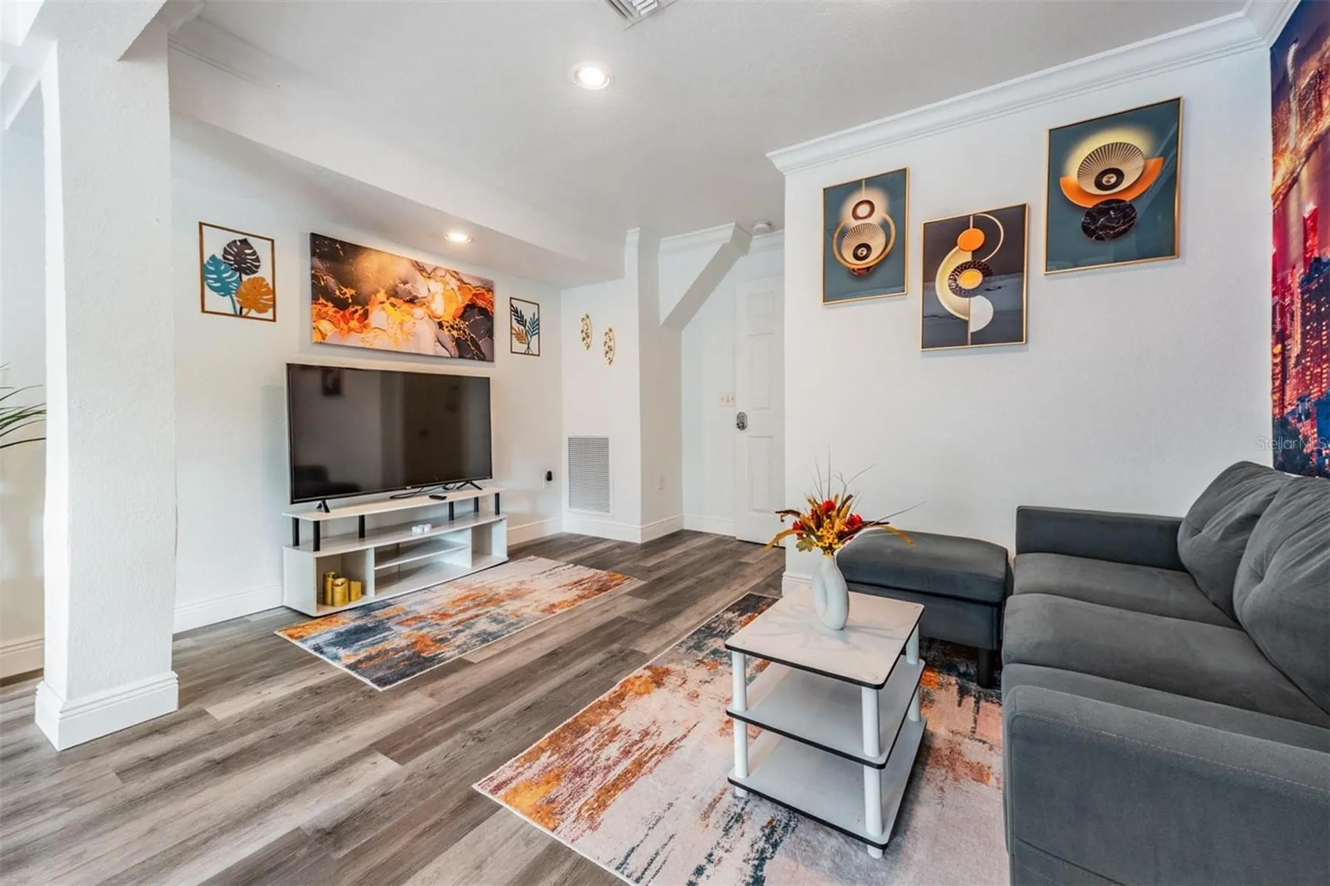 815 NW 2nd Avenue Ruskin FL 33570