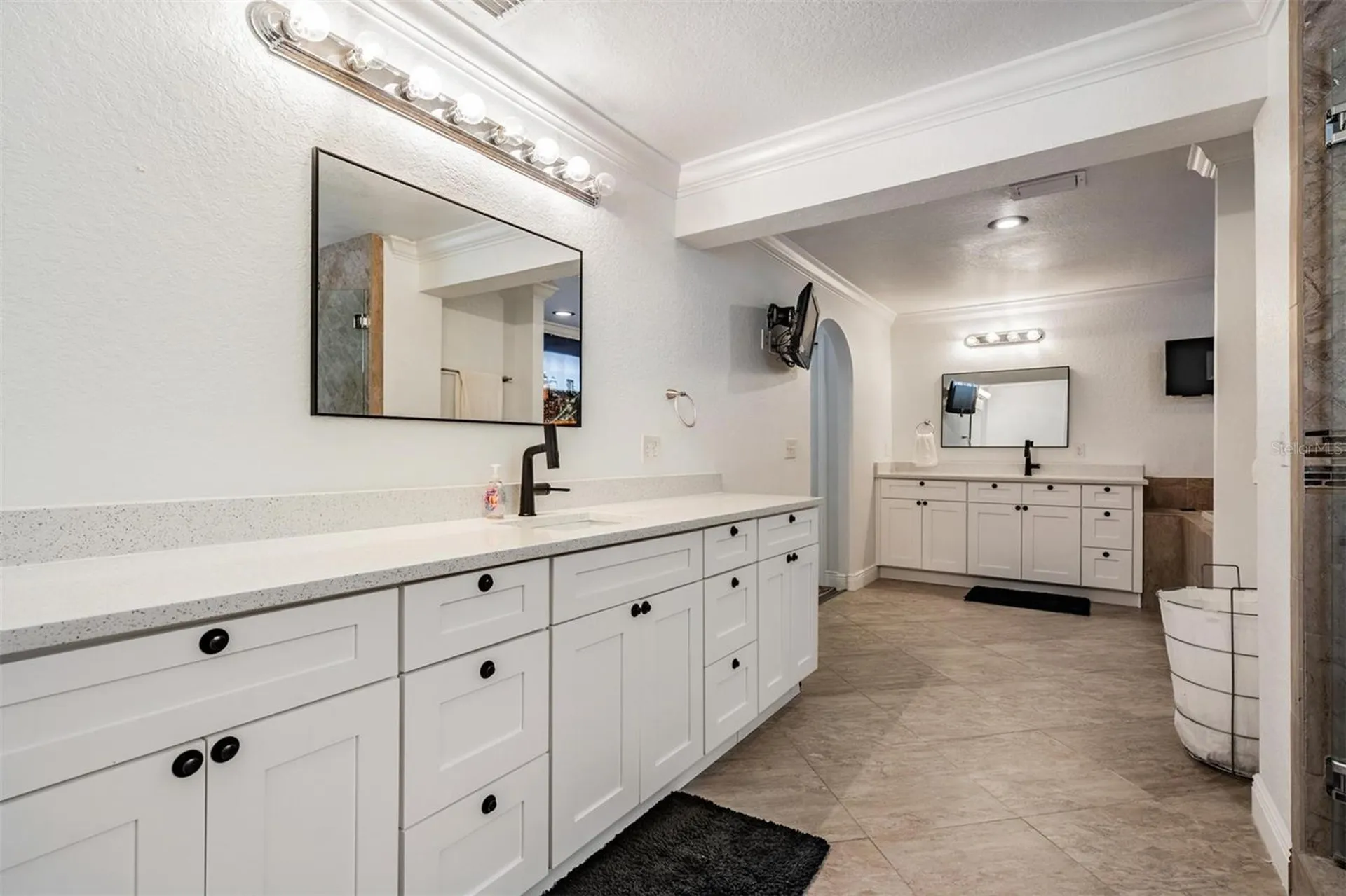 815 NW 2nd Avenue Ruskin FL 33570