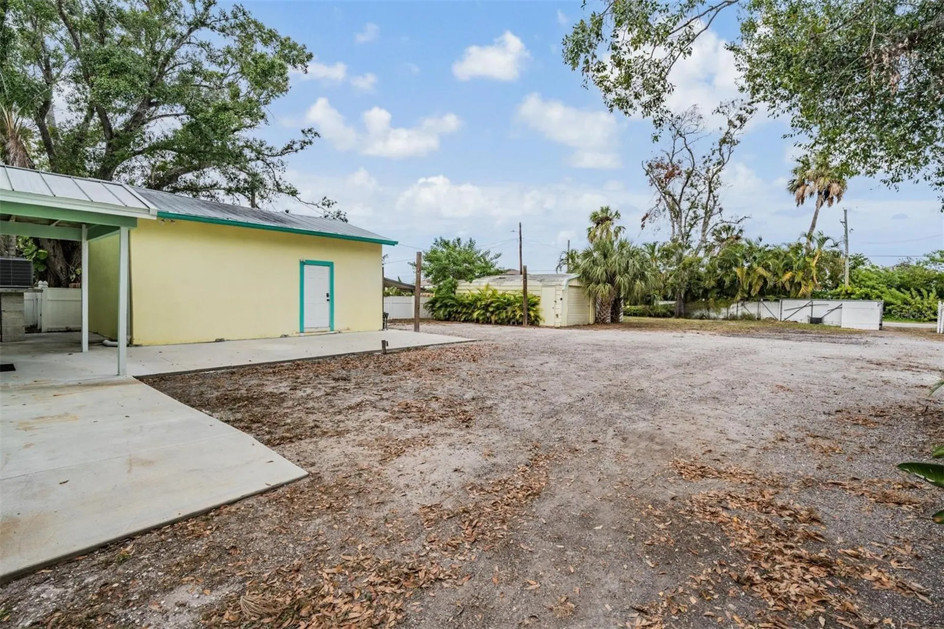 815 NW 2nd Avenue Ruskin FL 33570
