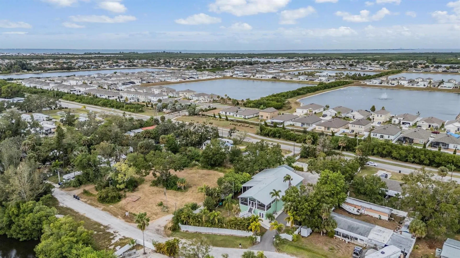 815 NW 2nd Avenue Ruskin FL 33570
