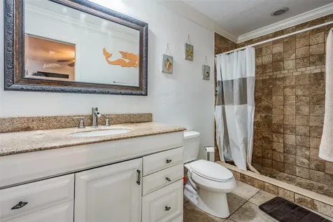 815 NW 2nd Avenue Ruskin FL 33570