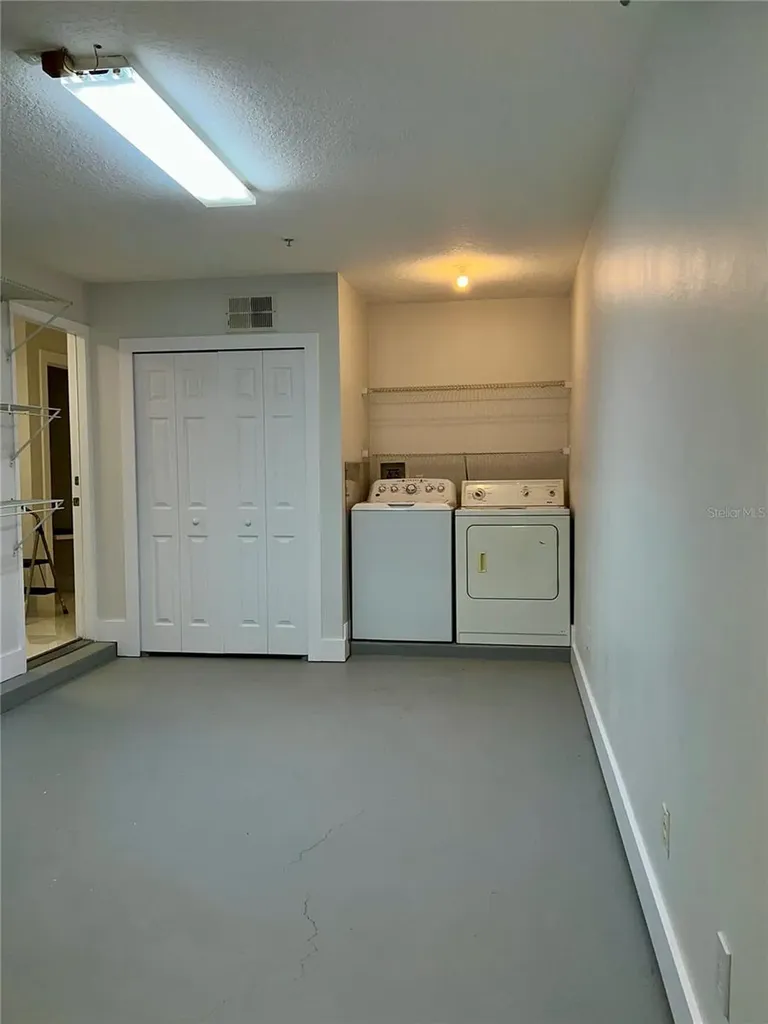 1242 N Fairway Drive Apopka FL 32712