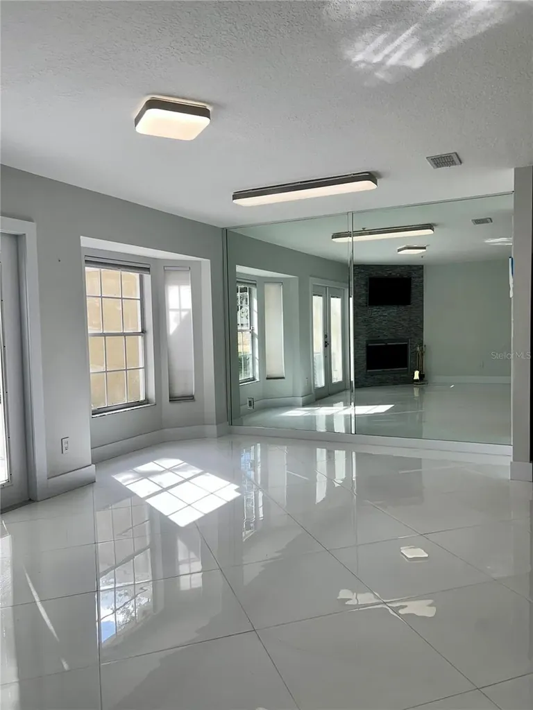 1242 N Fairway Drive Apopka FL 32712
