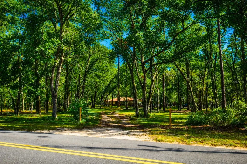 37600 Rolling Acres Road Lady Lake FL 32159