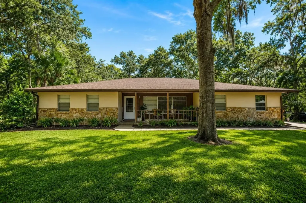 37600 Rolling Acres Road Lady Lake FL 32159
