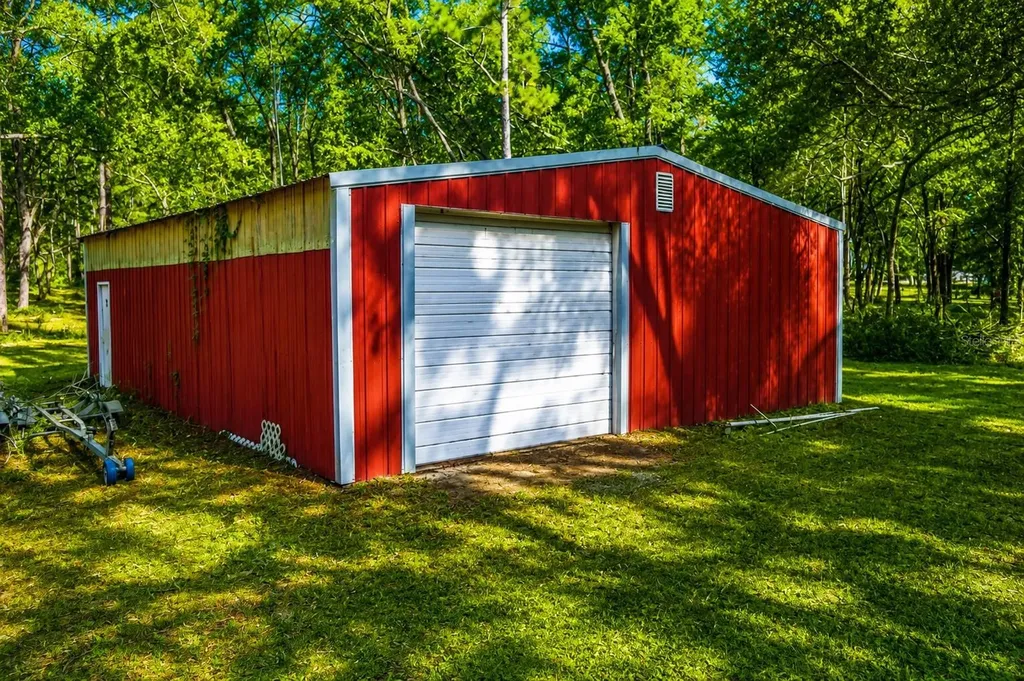 37600 Rolling Acres Road Lady Lake FL 32159