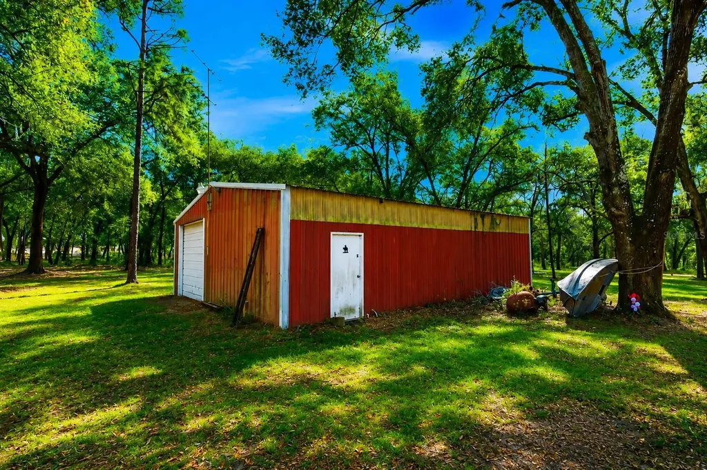 37600 Rolling Acres Road Lady Lake FL 32159