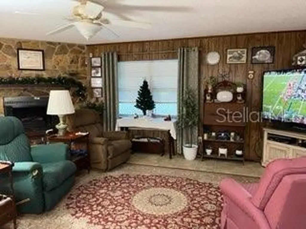 37600 Rolling Acres Road Lady Lake FL 32159