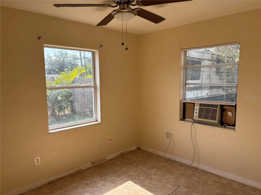 6129 Freemont Street North Port FL 34287