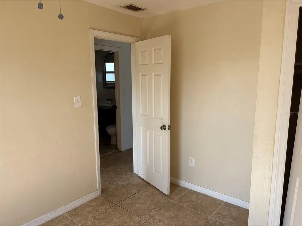 6129 Freemont Street North Port FL 34287