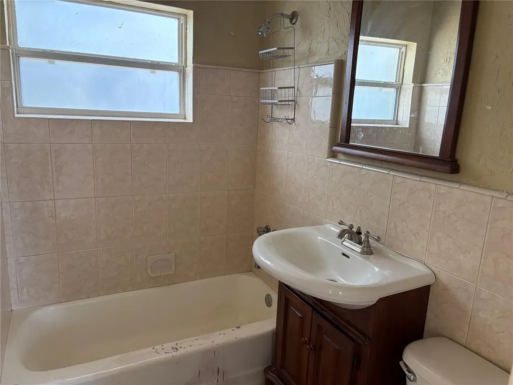 6129 Freemont Street North Port FL 34287
