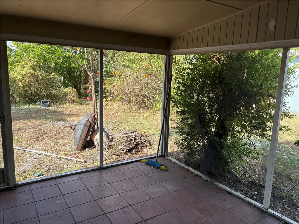 6129 Freemont Street North Port FL 34287
