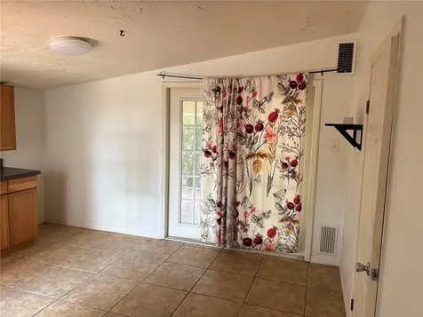 6129 Freemont Street North Port FL 34287