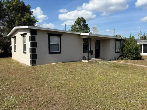 6129 Freemont Street North Port FL 34287