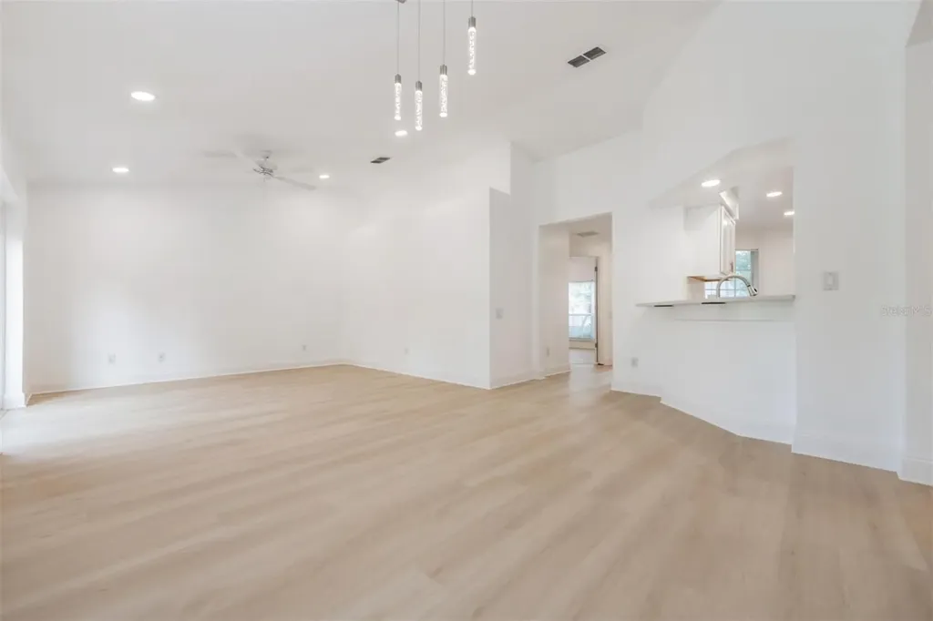 4208 Pine Isle Drive Lutz FL 33558