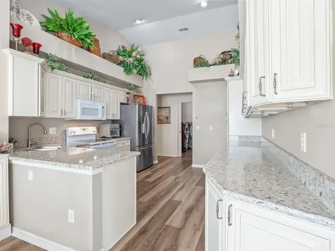 1409 Meadow View Way Lady Lake FL 32159