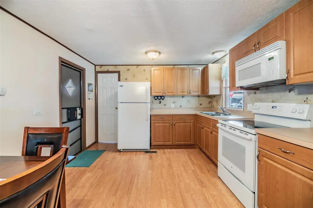 37015 Sandra Avenue Zephyrhills FL 33542