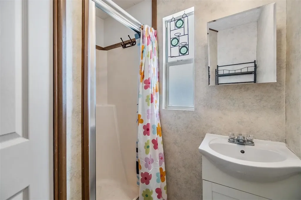 37015 Sandra Avenue Zephyrhills FL 33542