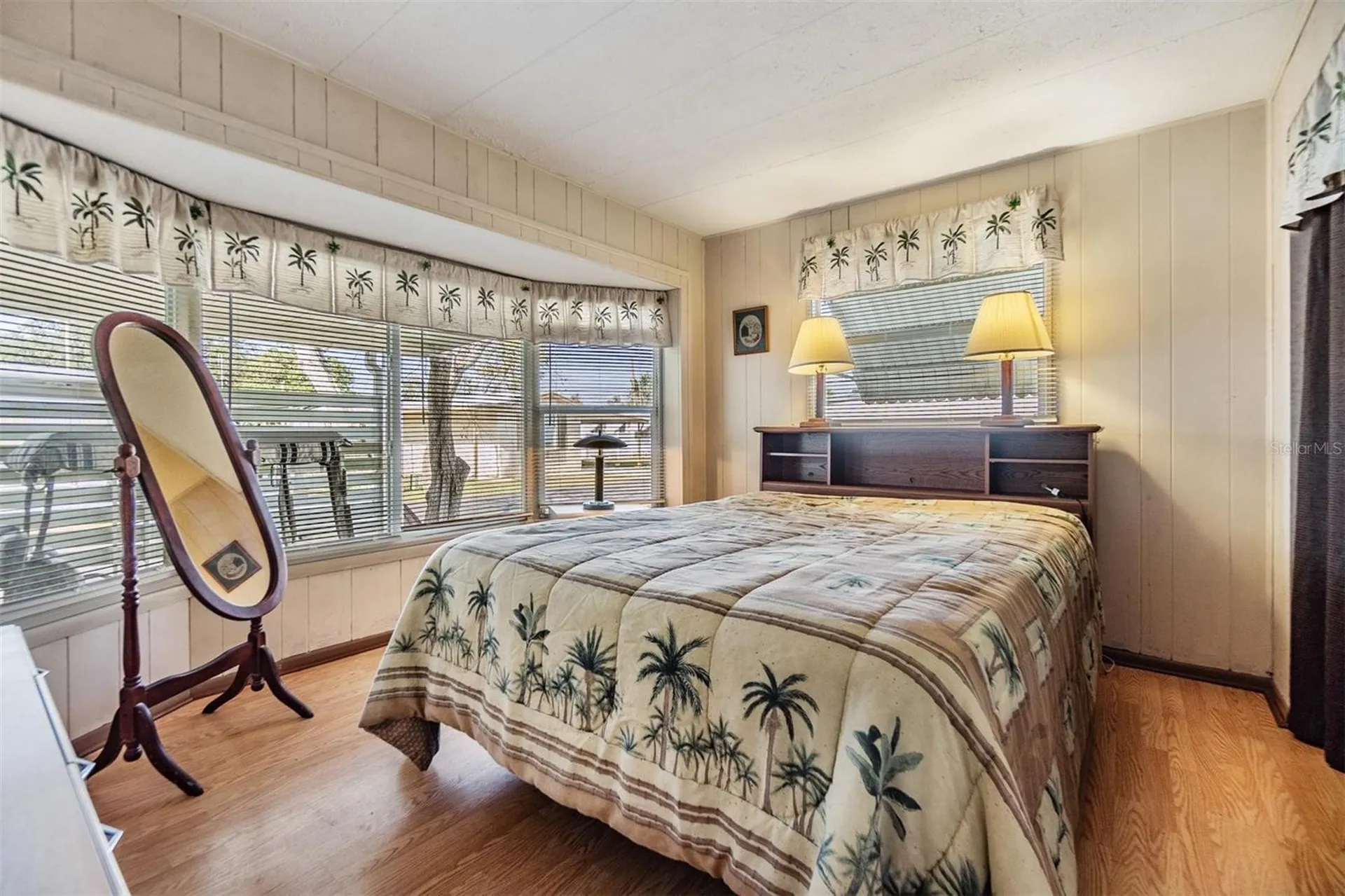 37015 Sandra Avenue Zephyrhills FL 33542