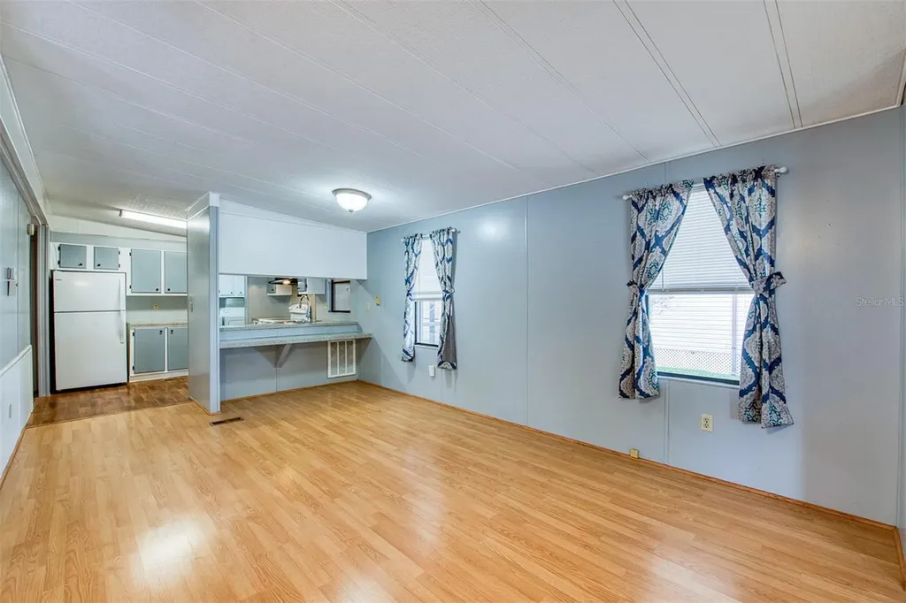 283 Pelican Drive N Oldsmar FL 34677