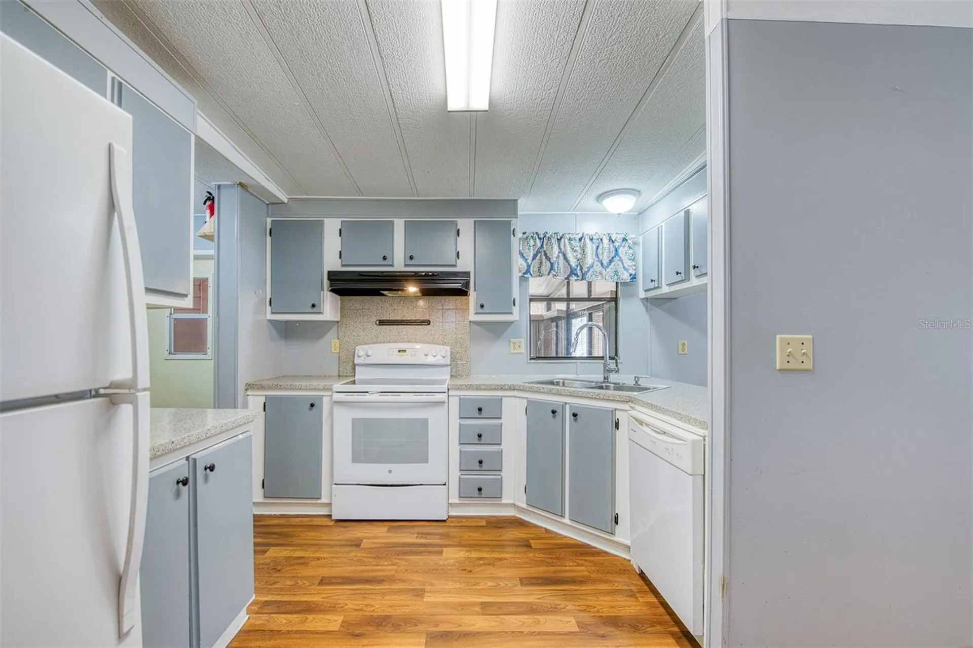 283 Pelican Drive N Oldsmar FL 34677