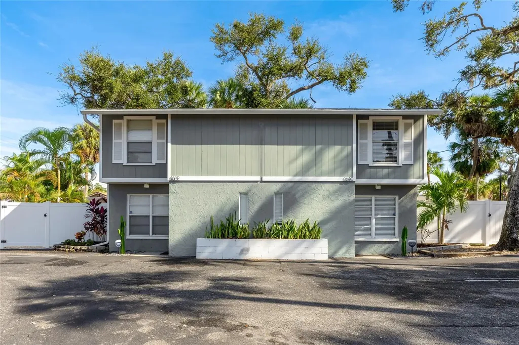 1610 & 1612 N Orange Avenue Sarasota FL 34236