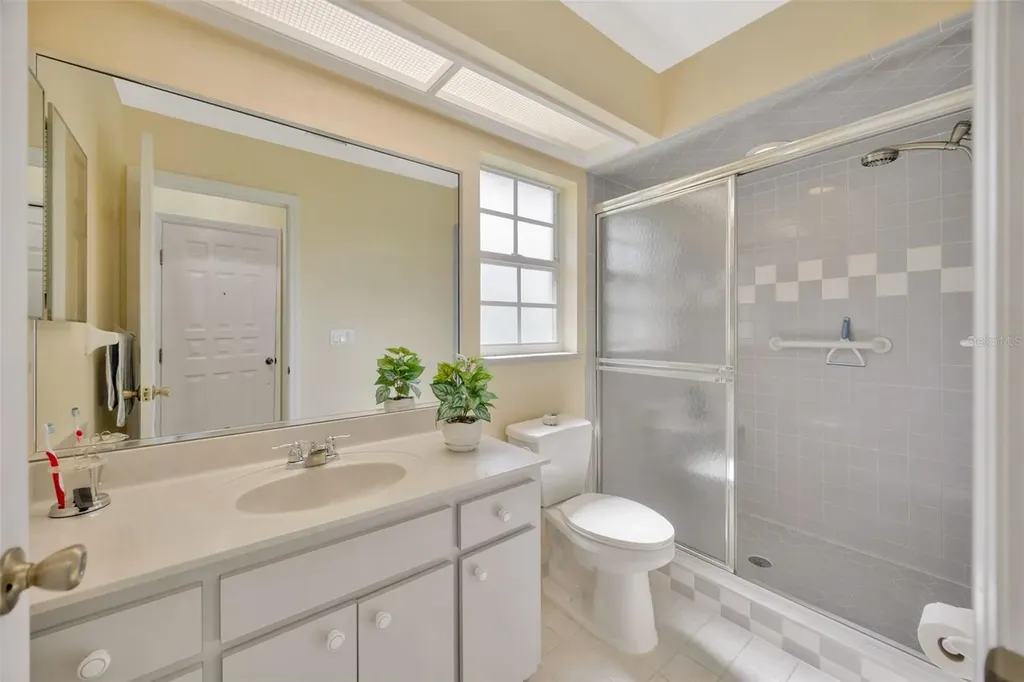 37157 Foxrun Place Zephyrhills FL 33542
