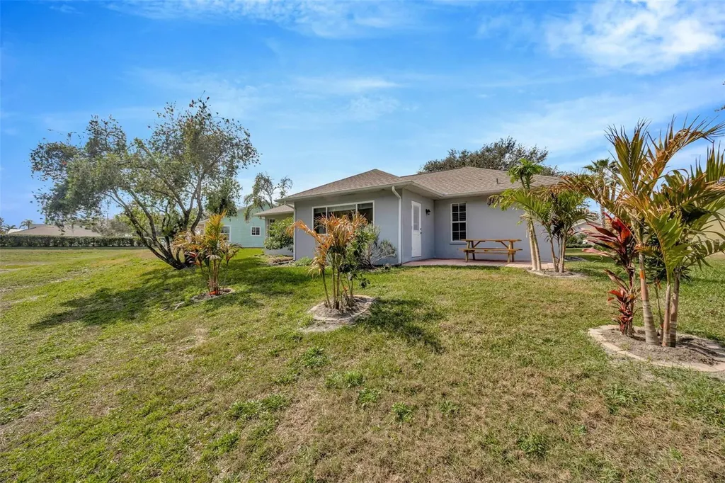 37157 Foxrun Place Zephyrhills FL 33542