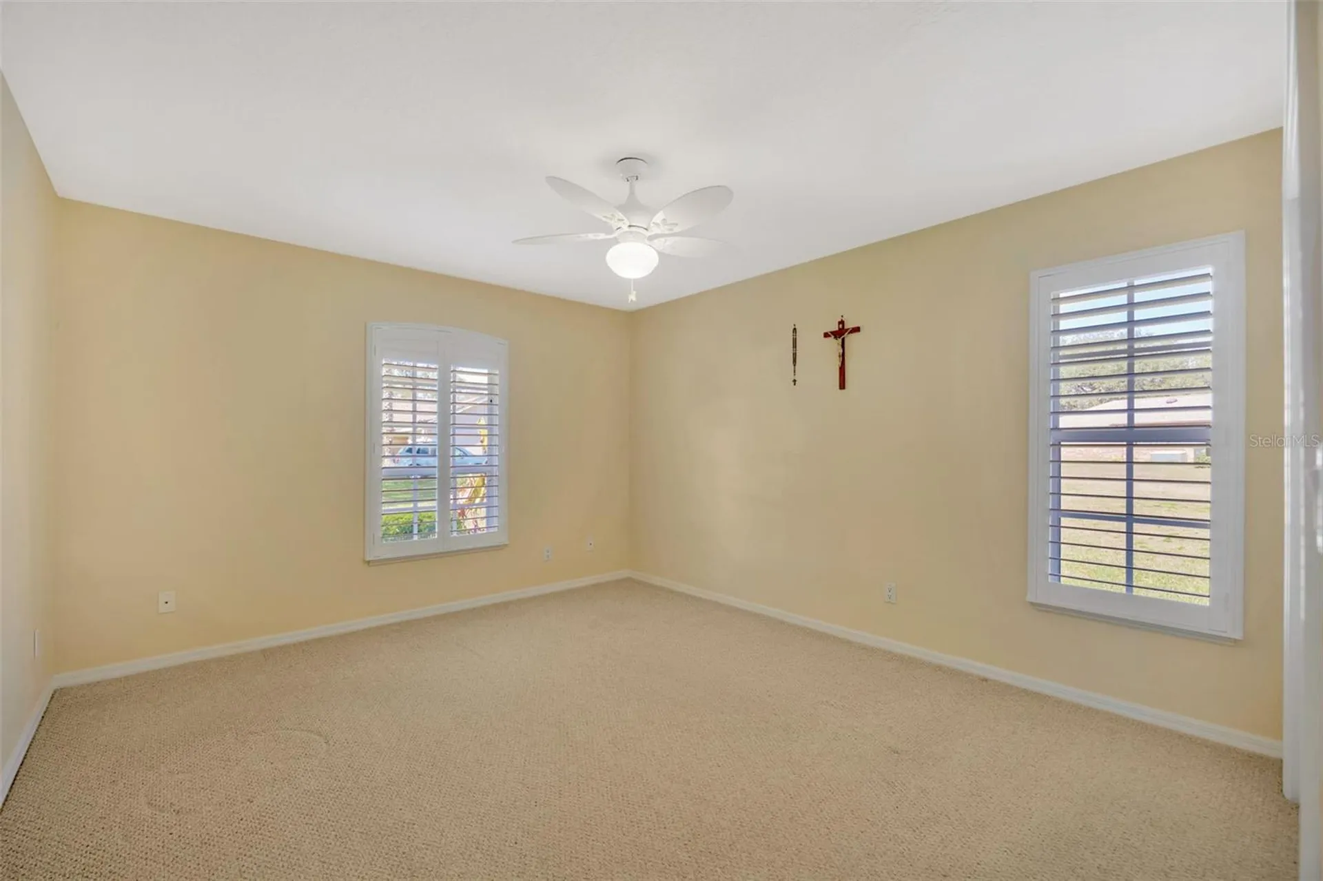 37157 Foxrun Place Zephyrhills FL 33542