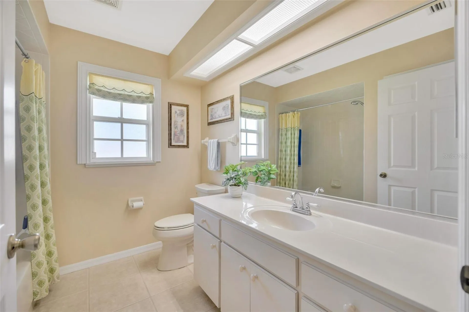 37157 Foxrun Place Zephyrhills FL 33542