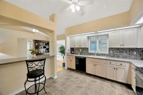 37157 Foxrun Place Zephyrhills FL 33542