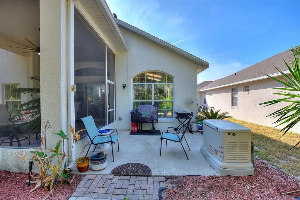 642 Vista Oaks Way Davenport FL 33837