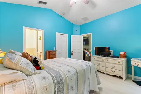642 Vista Oaks Way Davenport FL 33837