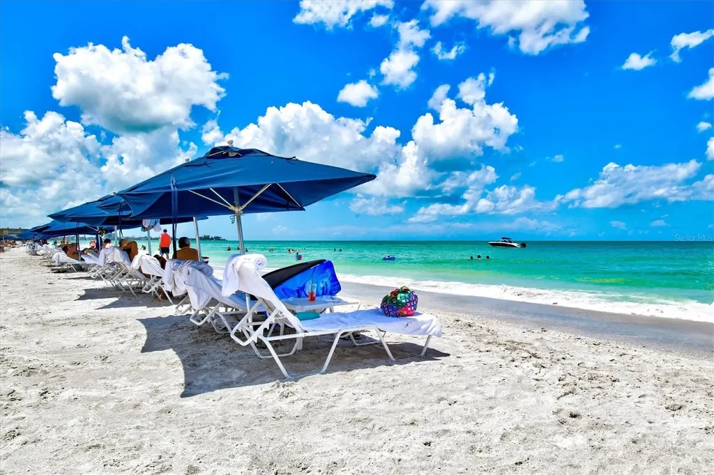 800 S Blvd Of The Presidents Sarasota FL 34236