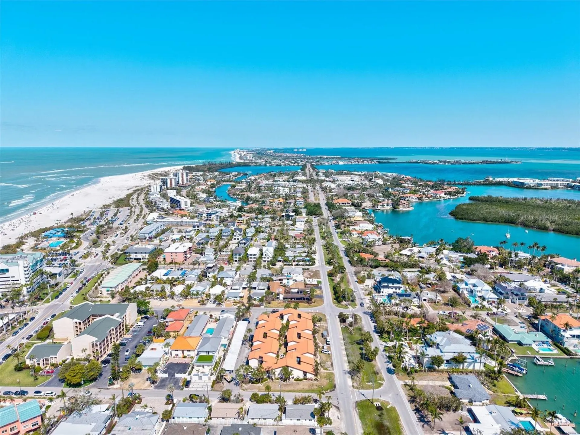 800 S Blvd Of The Presidents Sarasota FL 34236