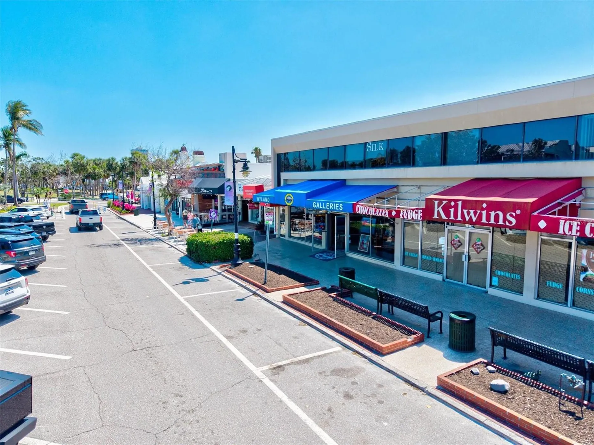 800 S Blvd Of The Presidents Sarasota FL 34236