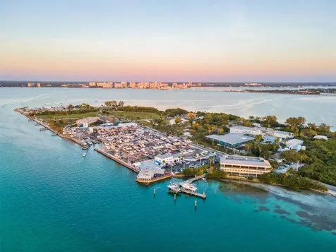 800 S Blvd Of The Presidents Sarasota FL 34236