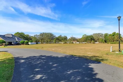 1002 Myrtle Breezes Court Fruitland Park FL 34731