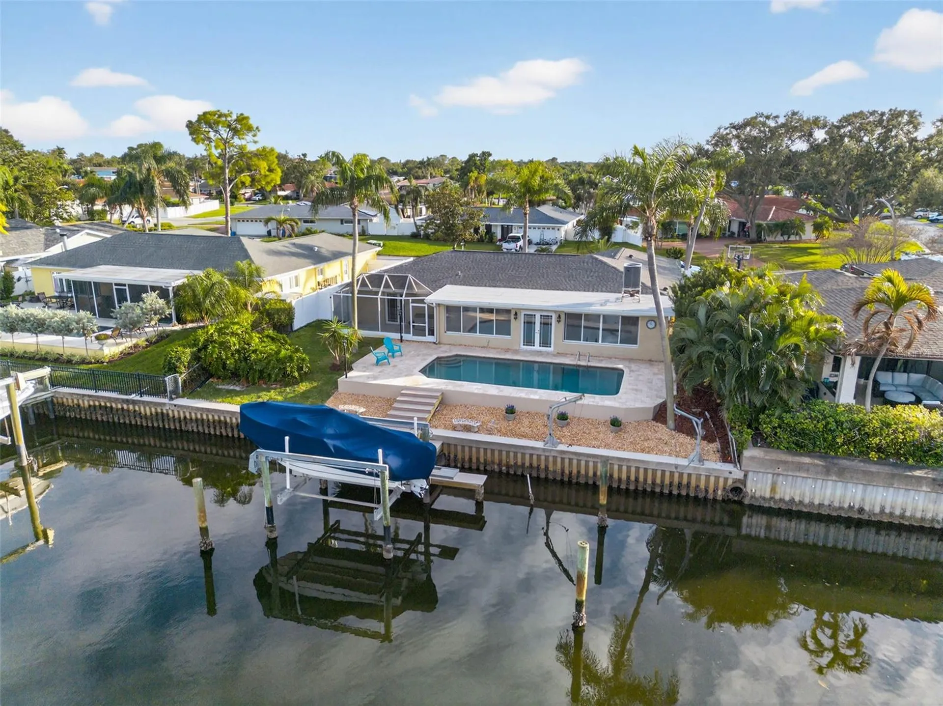 1963 Tanglewood Drive NE St Petersburg FL 33702
